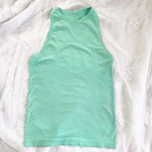 Lululemon swiftly tech workout top